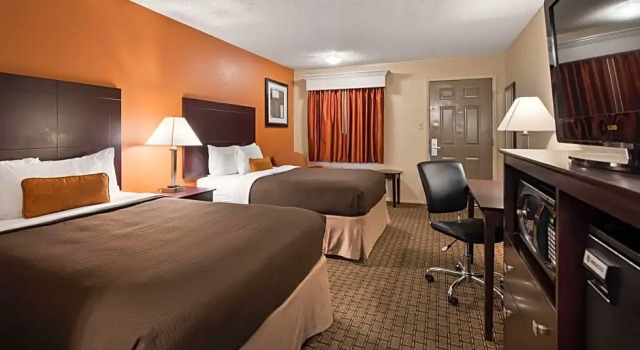 Шестиместный номер Standard Best Western Markita Inn