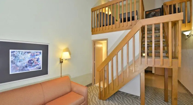 Clarion Pointe Tampa-Brandon Near Fairgrounds and Casino, Prenota Hotel Brandon Florida