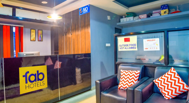 FabHotel IR Luxaria