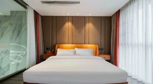 Люкс Chengdu Peijun Lai Hotel (Wuhou Avenue Subway Station Store)