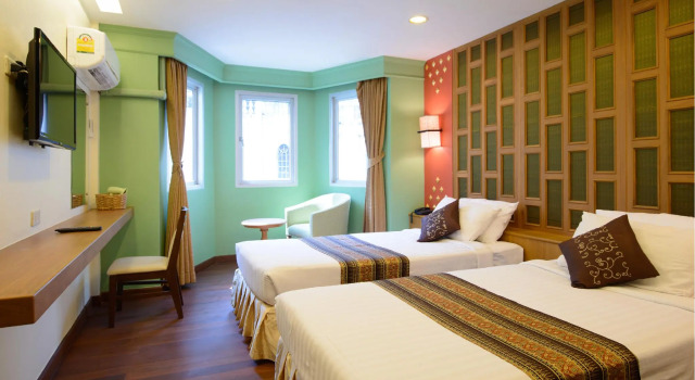 Двухместный номер Deluxe Golden House BTS Chidlom Bangkok