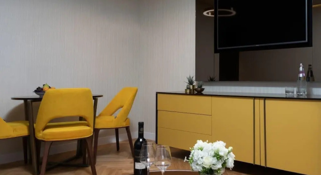 Balkonlu Yönetici süit Crowne Plaza Jerusalem