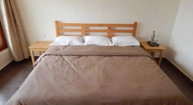 Matryoshka Homestay, Rezervovat Penzión se snídaní Hotely v Almora s parkováním, Parkování