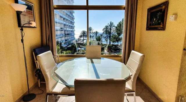 Апартаменты Skol 335. Fantastic Beachfront Apartment Facing South.