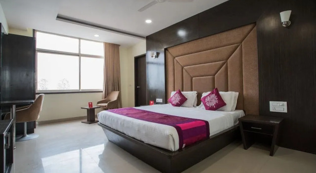 OYO 1546 The Sensation Hotel