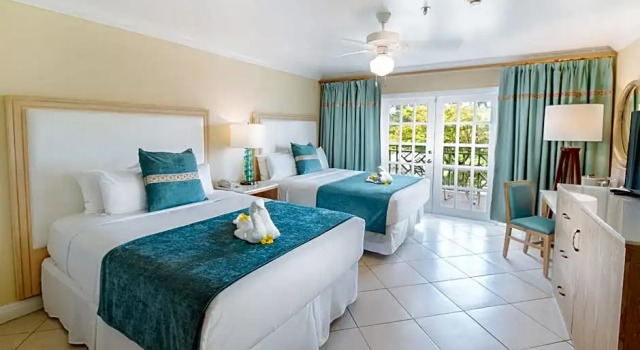 Номер Deluxe Bay Gardens Beach Resort and Spa