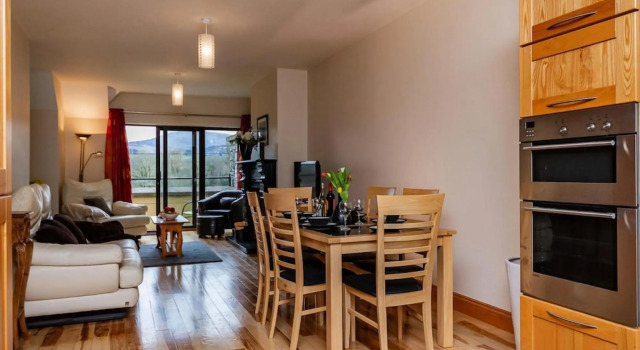 Semi-detached house, Kenmare, Book Hotel Hotels in Kerry with Parking, Parking