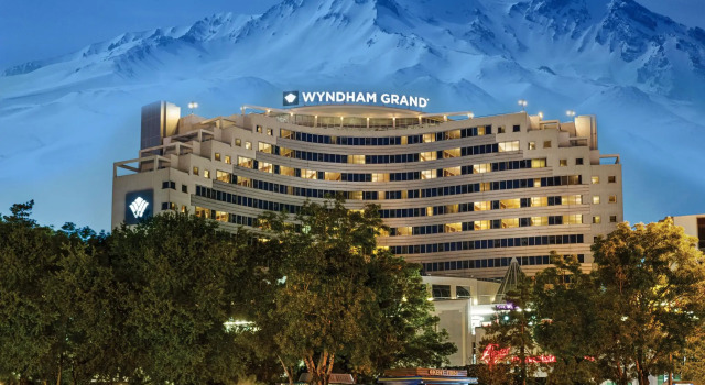 Люкс Executive Deluxe Wyndham Grand Kayseri