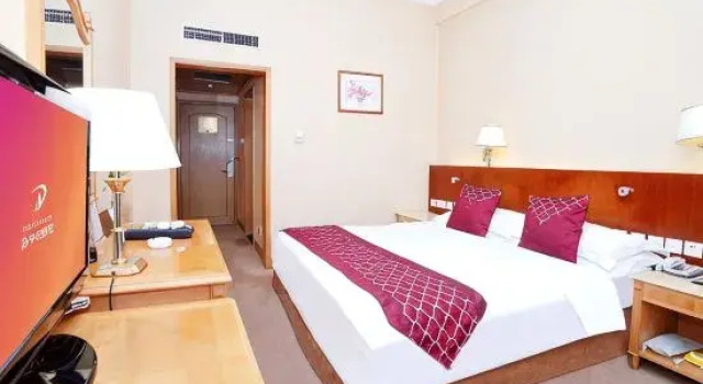 Номер Standard Yunnan Jia Lu Da Hotel
