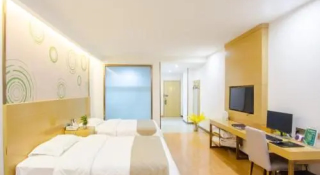 GreenTree Inn Zhejiang Jiaxing Xinteng Town Jiayuan Square Express Hotel, Prenota Hotel Jiaxing Zhejiang