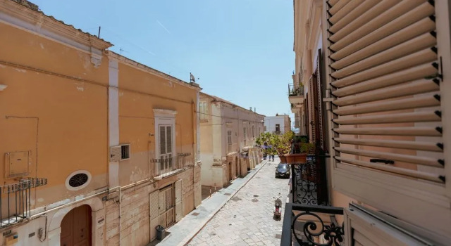 Casa D'Angiò, Book Hotel Hoteller i Manfredonia med parkering, Parkering