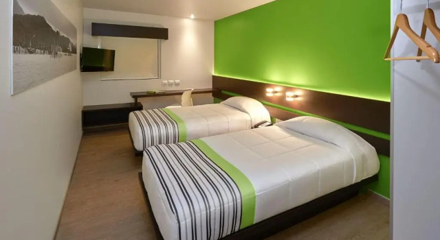 Четырёхместный номер Standard City Express Junior by Marriott Toluca Zona Industrial