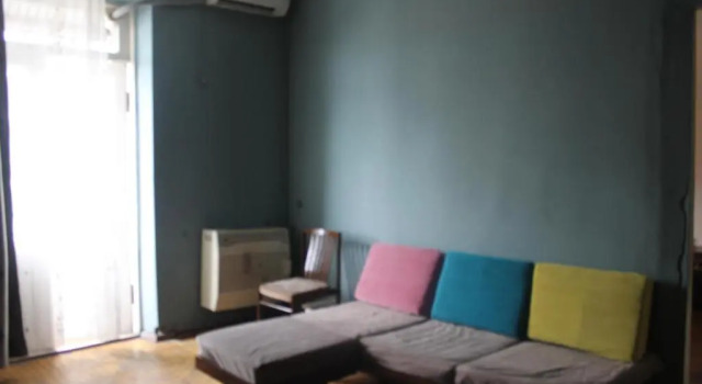 House 33, Book Hotel Batumi 