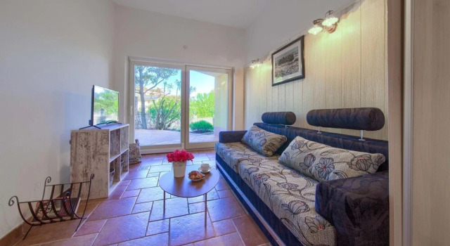 Stunning Home in Malinska With Wifi, Outdoor Swimming Pool and Heated Swimming Pool, Забронировать Отель Малинска остров Крк, рядом с St. Mary Magdalene Monastery in Porat