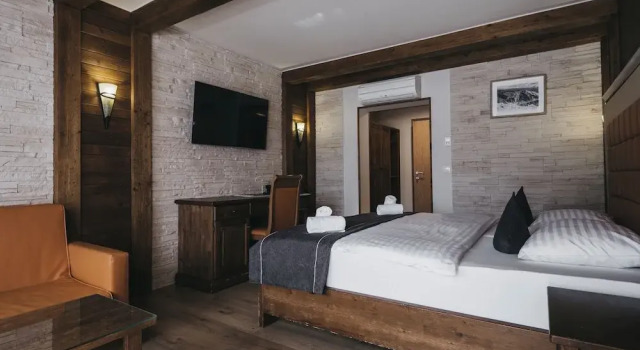 Семейный номер Standard с 2 комнатами с балконом и с видом на горы Hotel Victoriya