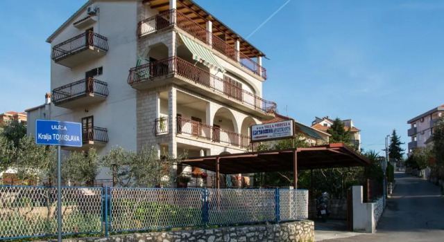 Apartments Villa Mirella