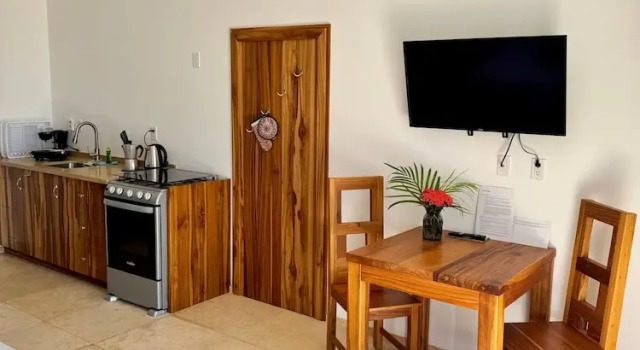 Люкс Luxury Roatan Infinity Pool and Ocean View Apartment