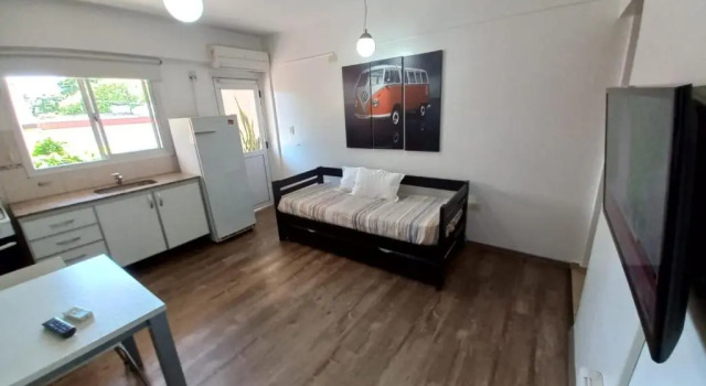 Depto calle 18 - equipado full, Prenota Hotel La Plata Buenos Aires