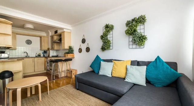 Апартаменты King Regents Place  by Allô Housing