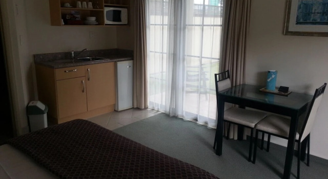 Люкс Deluxe с балконом Stay 280 & Stay 284 Rotorua - Refurbished Modern Accommodation