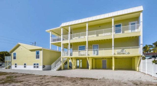 2633 Estero A and B Coconut Sunsets by Coastal Vacation Properties, Забронировать Отель Отели в центре Форт-Майерс-Бич, в центре