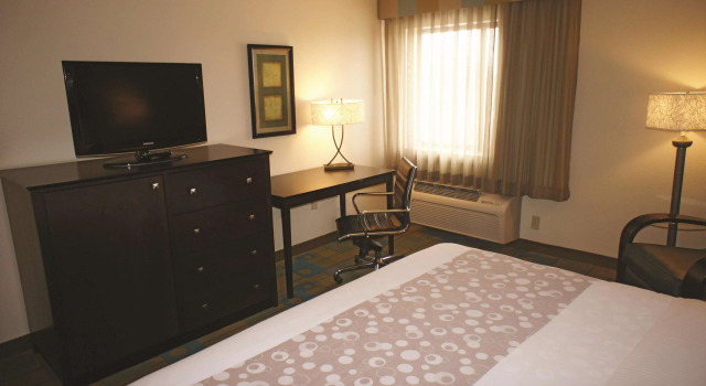 La Quinta Inn & Suites by Wyndham Plattsburgh, Réserver Hôtel Plattsburgh Lac Champlain