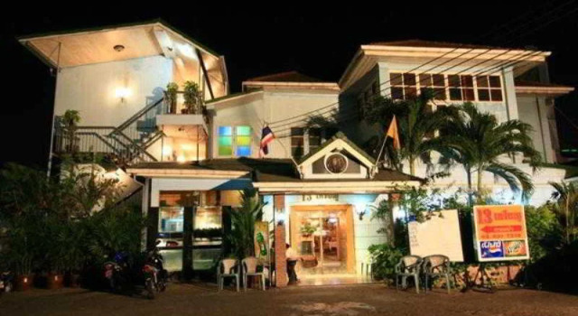 13 Coins Antique Villa
