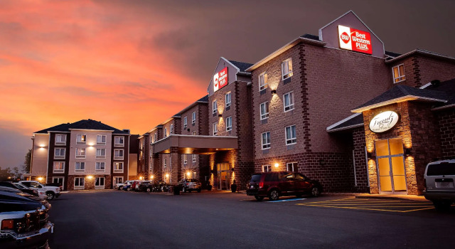 Номер Standard Best Western Plus Dartmouth Hotel & Suites