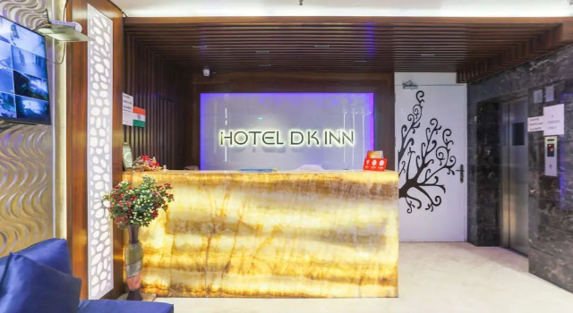 DK Inn by OYO Rooms, Забронировать Отель Отели Баллигандж с парковкой, Парковка