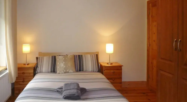 Madams Hill House Killarney by Trident Holiday Homes, Book Vacation Home Hotels in Kerry with Parking, Parking