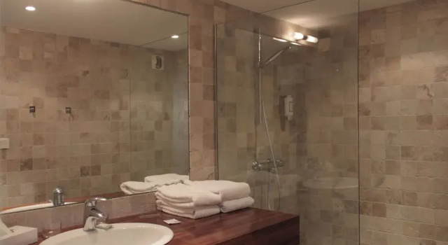 Двухместный номер Deluxe Hôtel Amphithéâtre