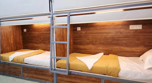 Кровать в общем номере (мужской номер) SAHIL AC DORMITORY