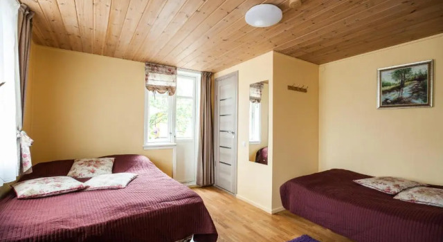 Skruzdynes 11, Boek Hotel Nida 