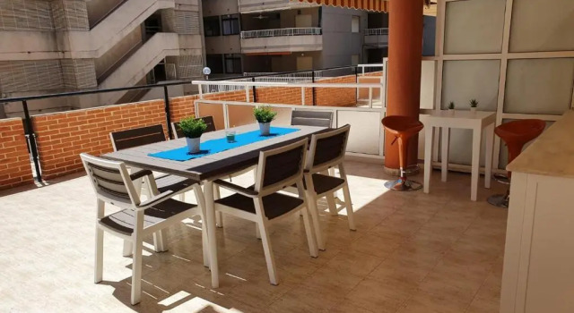 Апартаменты Apartamento Con Gran Terraza Con Vistas Al Mar, Solo A 50 M A La Playa