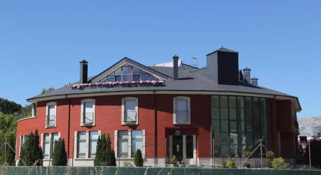 Hotel Tremazal, 预订 酒店 瓜尔多 帕伦西亚