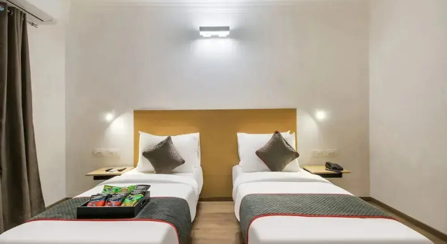 OYO Townhouse 121 Kormangala 5th Block, Забронировать Отель Отели Бангалора с завтраком, рядом с Торговый центр The Forum, Завтраки