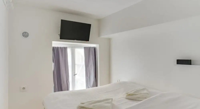 REX Duplex With Terrace, Забронировать Отель Париж Иль-де-Франс, рядом с Станция метро Rambuteau
