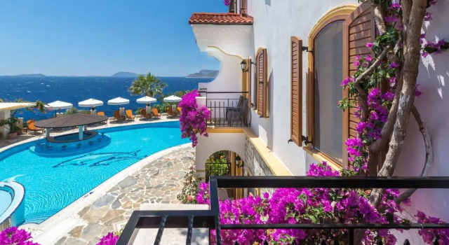 Двухместный номер Standard с видом на море Hadrian Hotel