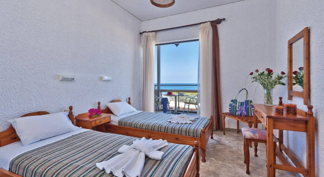 Lia Apartments