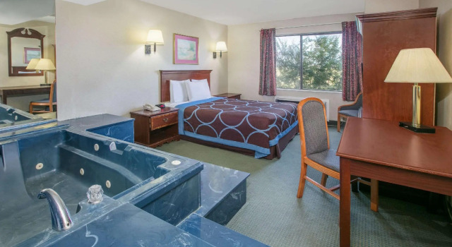 Двухместный номер Standard Super 8 by Wyndham Garland North Dallas Area