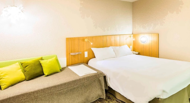 Четырёхместный люкс Standard ibis Styles Tours Sud
