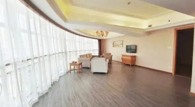 Люкс Business Vienna International Hotel Shijiazhuang Zhonghua North Street