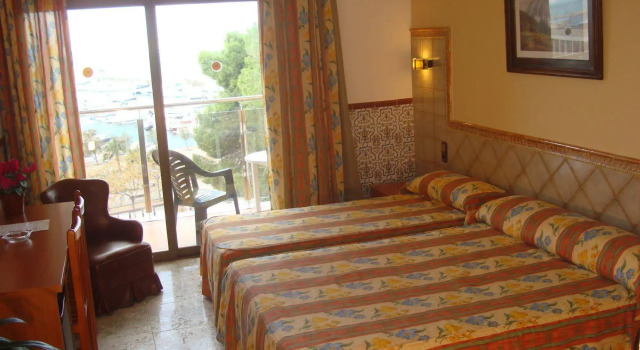 Hotel Univers, Забронировать Отель Росас Cap de Creus Nature Reserve