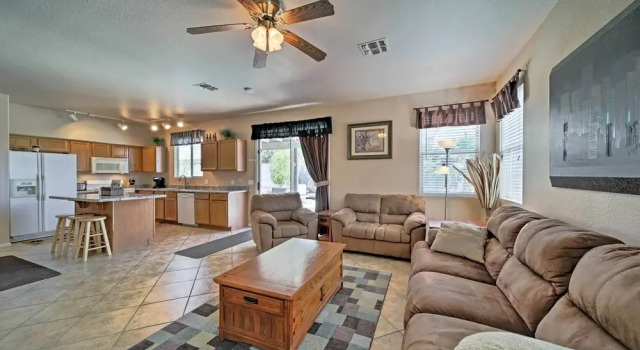 Коттедж 2 Mi to Goodyear Ballpark! Home w/ Poolside Oasis