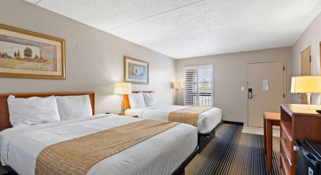 Travelodge by Wyndham Pueblo