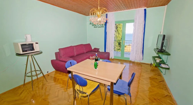 Apartments Mladenka