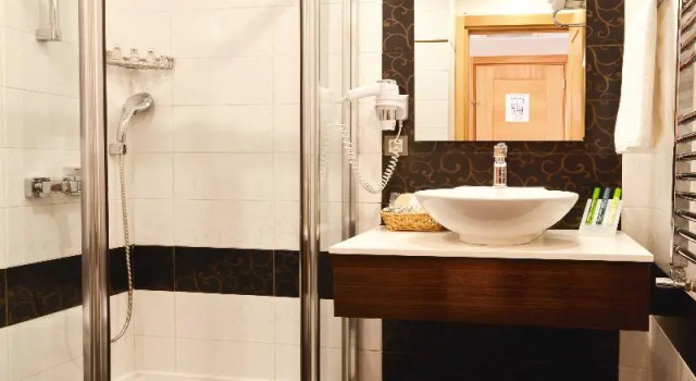 Двухместный номер Standard Emerald Hotel