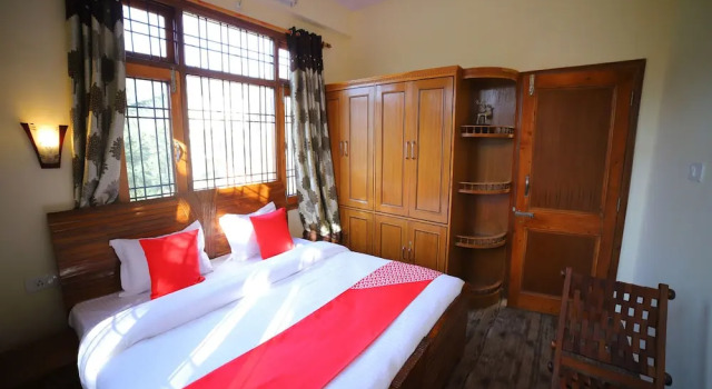 OYO 12125 Home 3BHK Shimla Woods