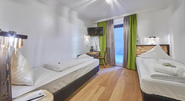 Номер Economy Stammhaus im Hotel Alpine Palace