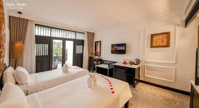Двухместный номер Deluxe с видом на бассейн Hoi An Coco River Resort & Spa